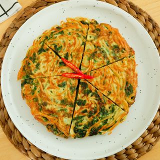 Omelet Mie Sayur, Sarapan Istimewa Untuk Anak