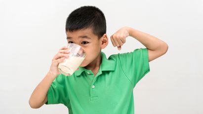 Mengapa Minum Susu Lebih Dianjurkan Setelah Berolahraga Berat?