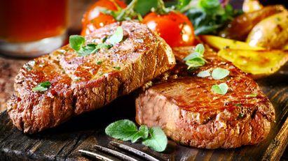 Chef Martin Praja Beberkan Cara Memanaskan Steak Restaurant dengan Mudah di Rumah.