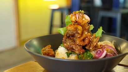 Semangkuk Sajian Asian Comfort Food di Rumah Mantis Eatery