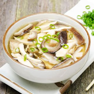 Sup Tofu Jamur yang Sehat dan Menghangatkan