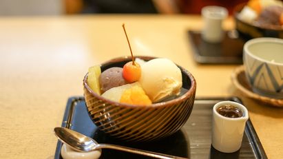 Jajanan/Street Food Bercita Rasa Manis Khas Jepang