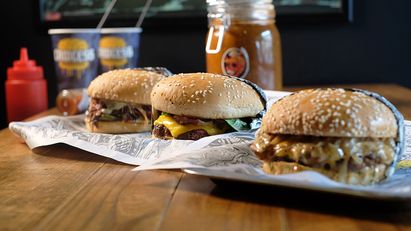 Lawless Burgerbar Bukan Hanya Untuk Pecinta Musik Metal